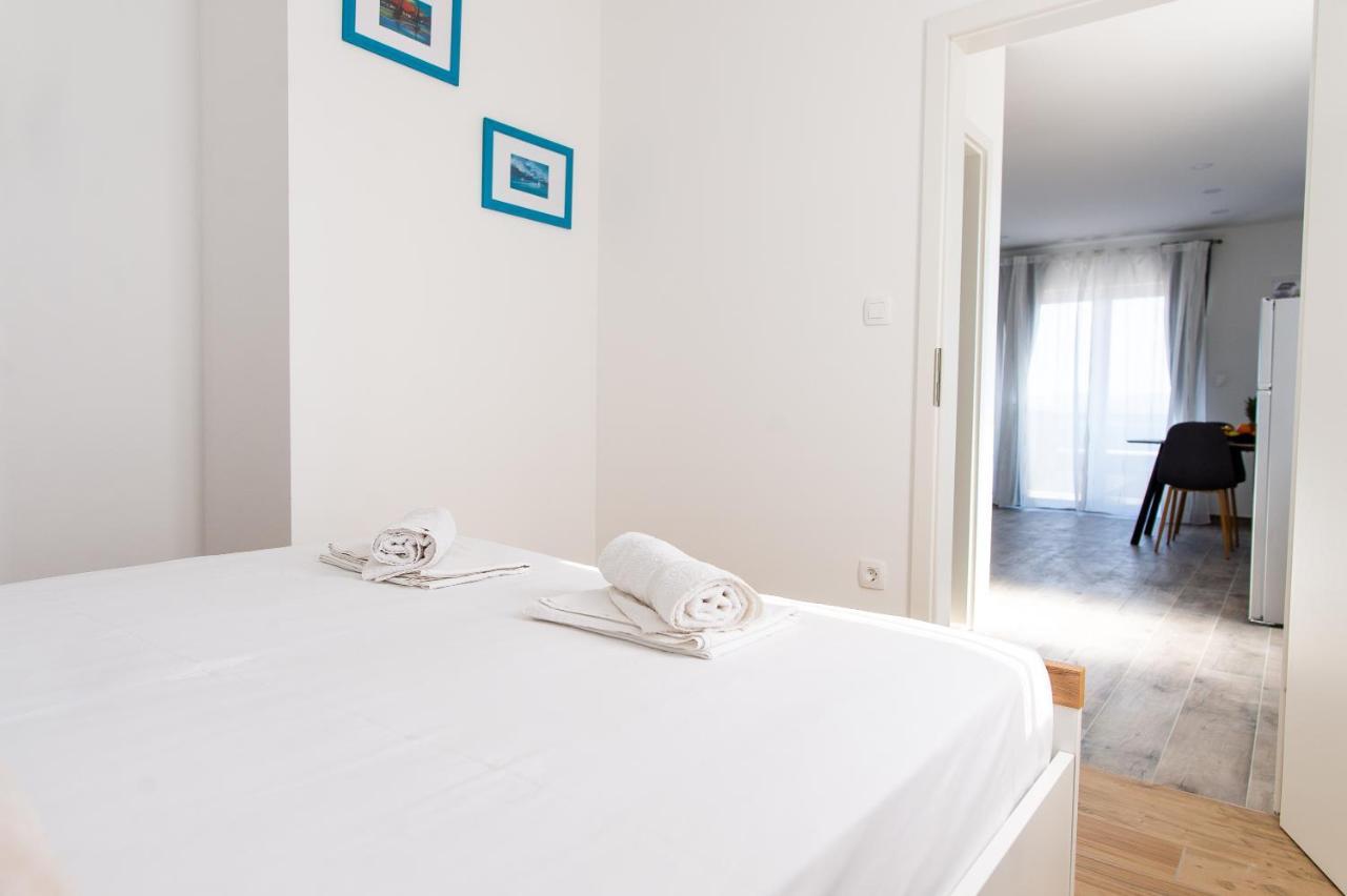 Exclusive Villa Almissa With Swimming Pool And Sea View Lokva Rogoznica Eksteriør billede