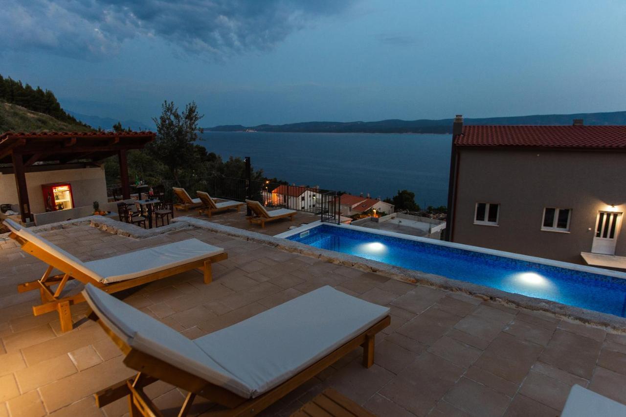 Exclusive Villa Almissa With Swimming Pool And Sea View Lokva Rogoznica Eksteriør billede