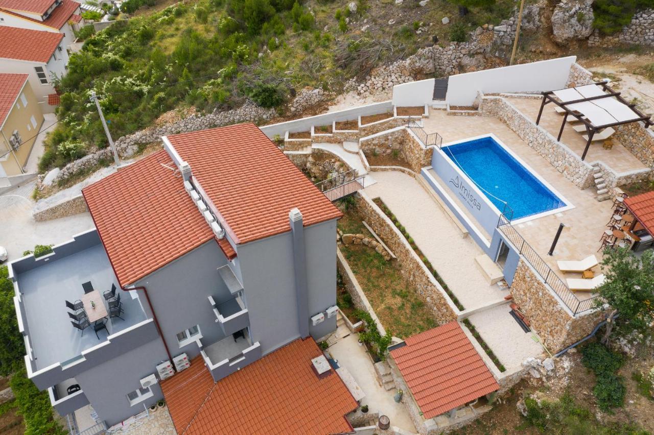 Exclusive Villa Almissa With Swimming Pool And Sea View Lokva Rogoznica Eksteriør billede
